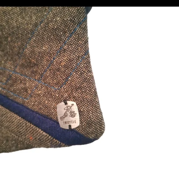 TRICYCLE Chic Tweed Bag with Colors  Accents - Picture 4 of 5